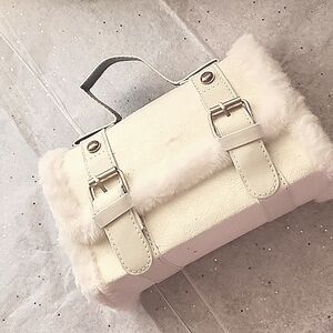Cream Faux Fur Trim Handbag Shoulder Buckle Bag Purse Gold Hardware